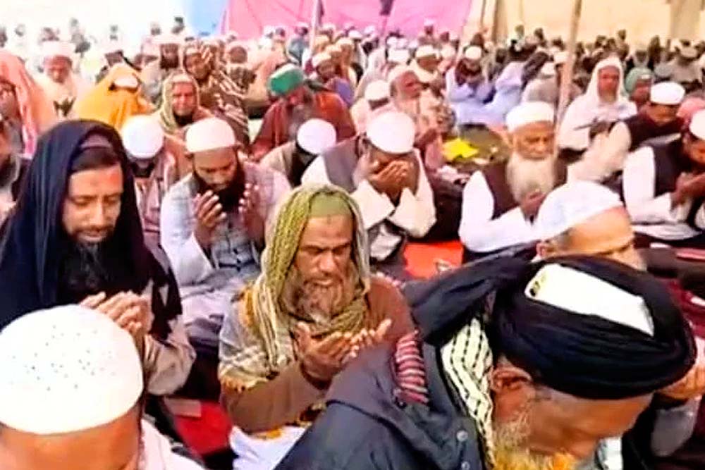 দোয়ার মধ্য দিয়ে শেষ হলো টঙ্গীর ৫ দিনের জোড় ইজতেমা