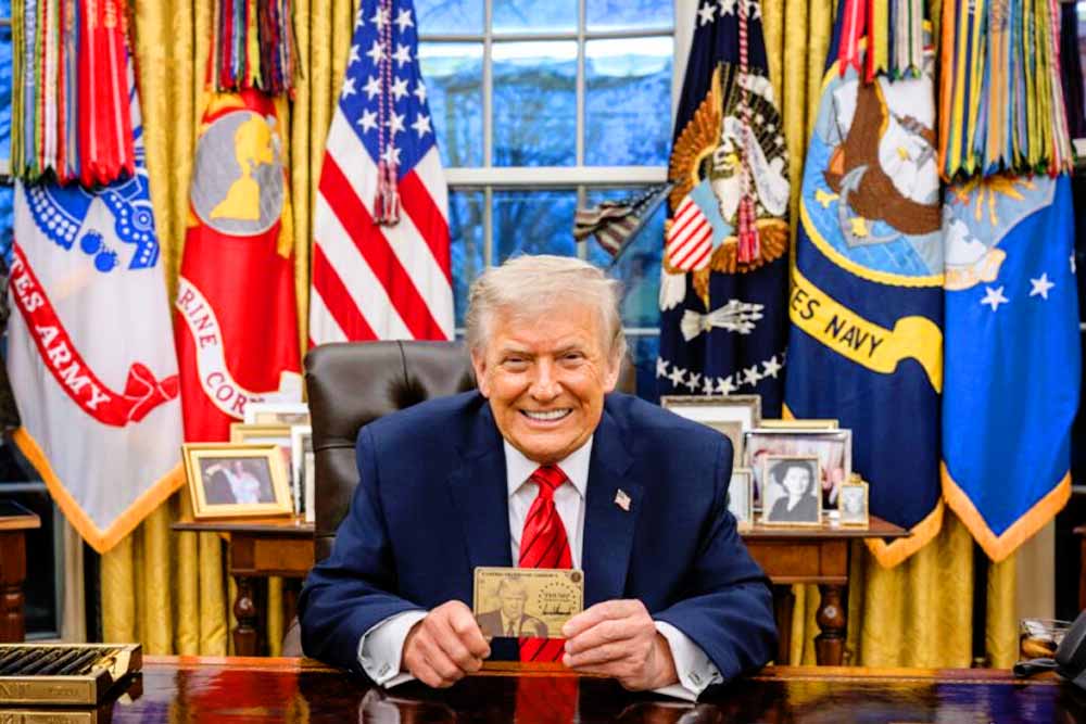 চালু হল ট্রাম্পের ‘গোল্ড কার্ড’ ভিসা : ১০ লাখ ডলারে স্থায়ী নাগরিকত্বের সুযোগ