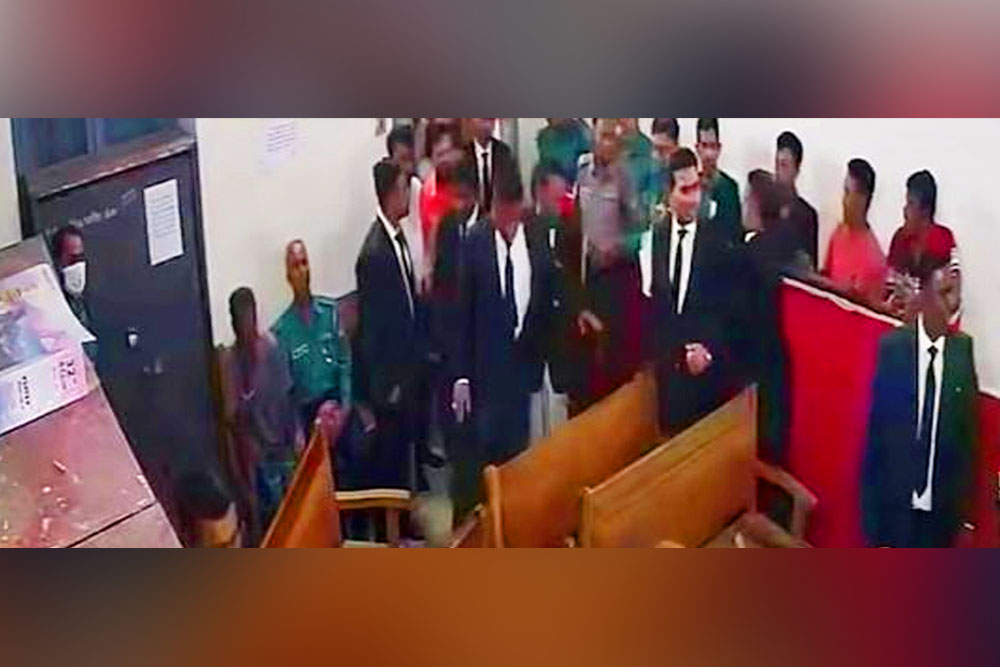 বরিশালের ঘটনায় আদালত অবমাননার রুল, মামলা: সুপ্রিম কোর্ট