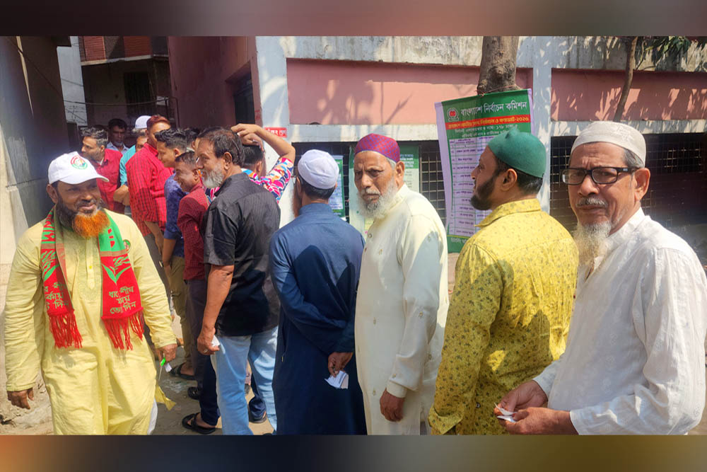 ঢাকার আসনগুলোতে যারা বিজয়ী হলেন