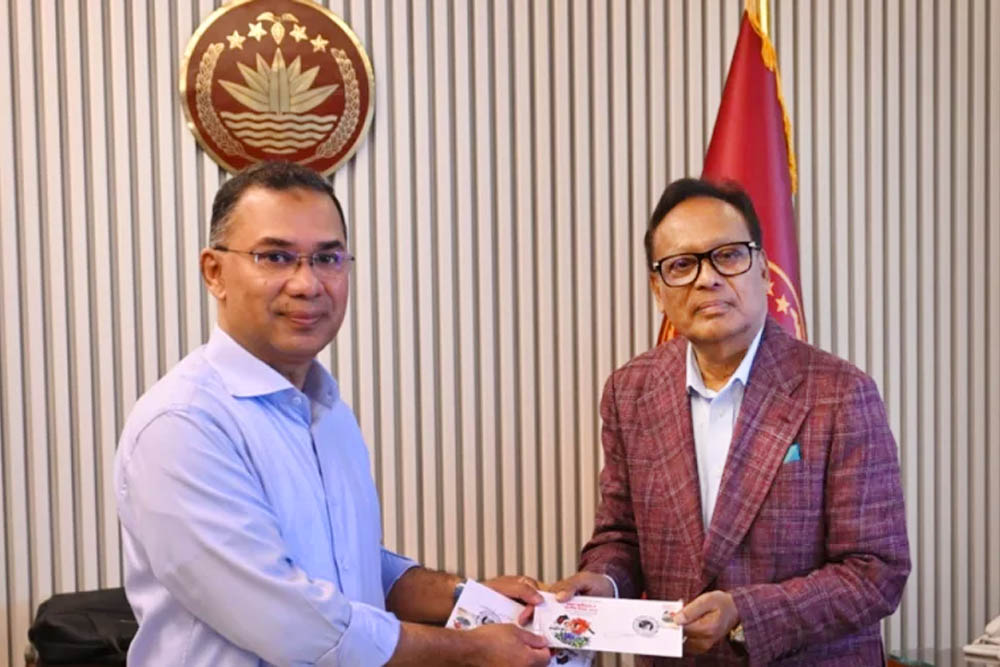 স্বাধীনতা দিবসের স্মারক ডাকটিকেট অবমুক্ত করলেন প্রধানমন্ত্রী