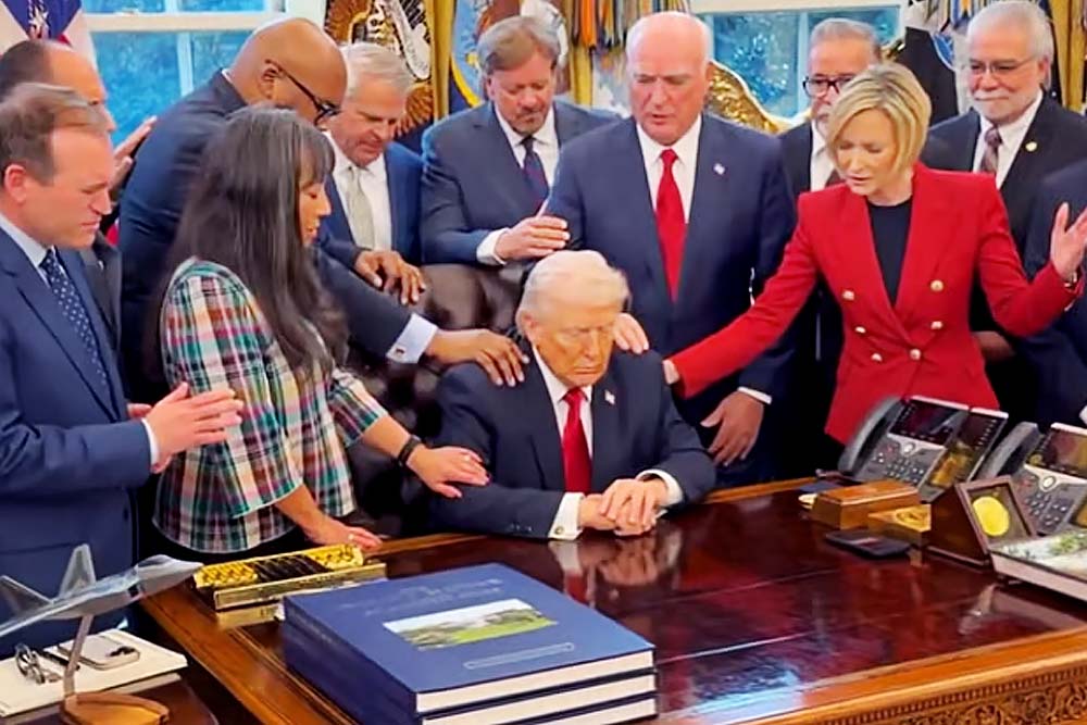 ইরানের বিরুদ্ধে যুদ্ধে ট্রাম্পের ধর্মের কার্ড