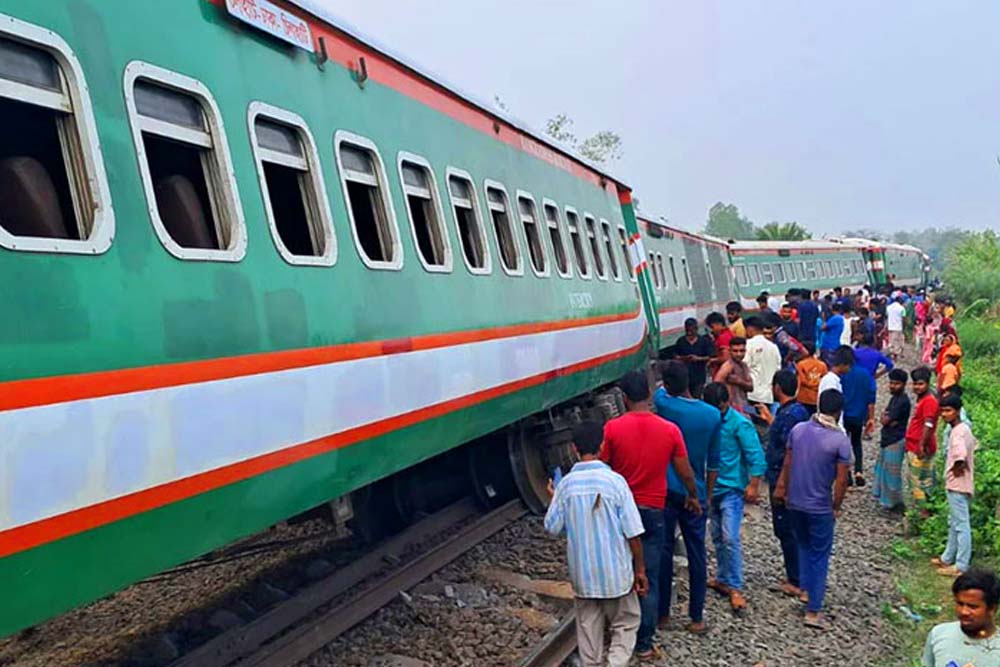 ১ ঘণ্টা পর উত্তরাঞ্চলের সঙ্গে সারাদেশের ট্রেন চলাচল স্বাভাবিক