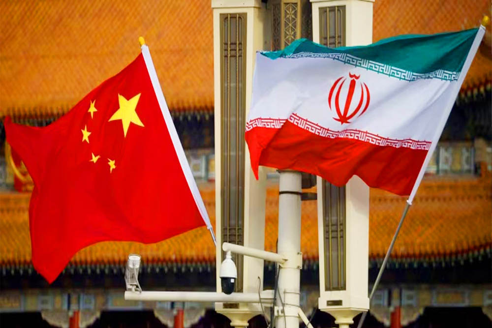 ইরানে অস্ত্র পাঠানোর প্রস্তুতি নিচ্ছে চীন:  মার্কিন গোয়েন্দা
