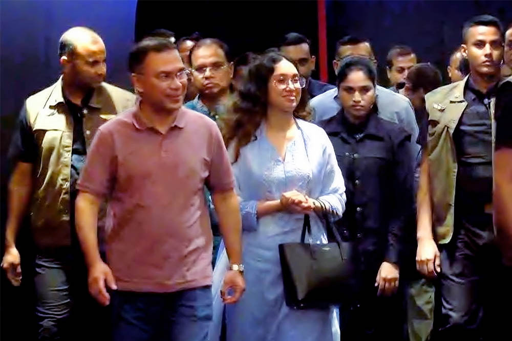 মেয়েকে নিয়ে সিনেমা দেখলেন‌ প্রধানমন্ত্রী তারেক রহমান