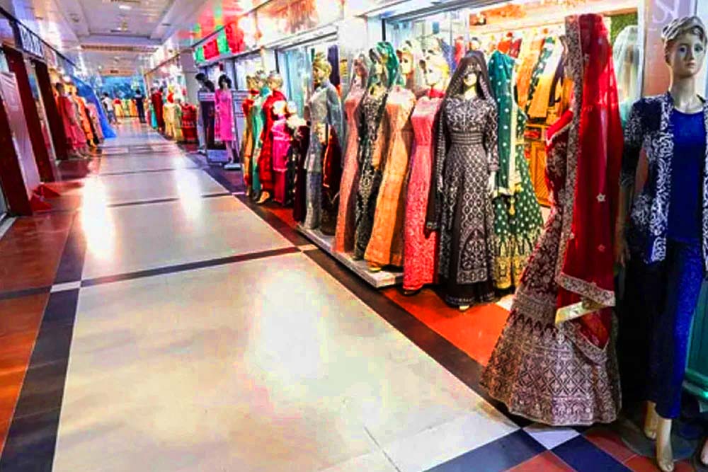 বিদ্যুৎ সাশ্রয়ে রাত ৮টার মধ্যে দোকানপাট বন্ধের সিদ্ধান্ত