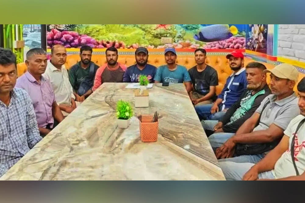 মালয়েশিয়ায় ১৪ প্রবাসী শ্রমিকের বেতন নিয়ে সুপারভাইজার উধাও