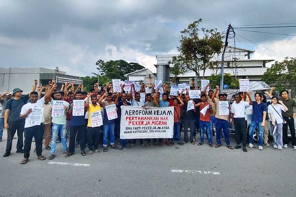 মালয়েশিয়ায় ৪ মাস ধরে বেতনহীন ১০৭ বাংলাদেশি কর্মী