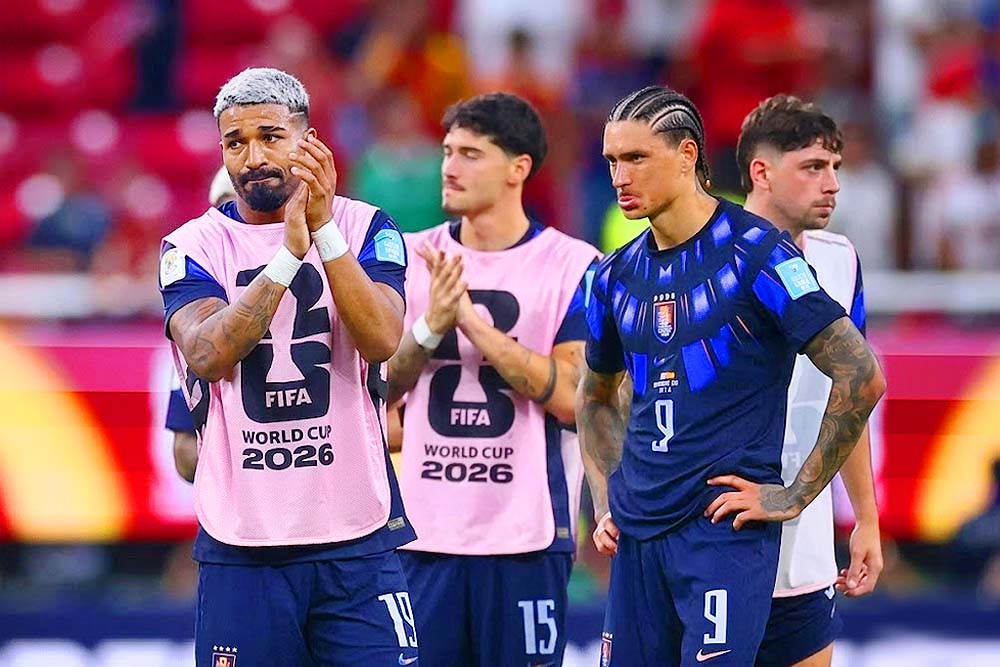 গ্রুপ পর্ব থেকে বাদ পড়ায় বাতিল উরুগুয়ে দলের চার্টার্ড ফ্লাইট