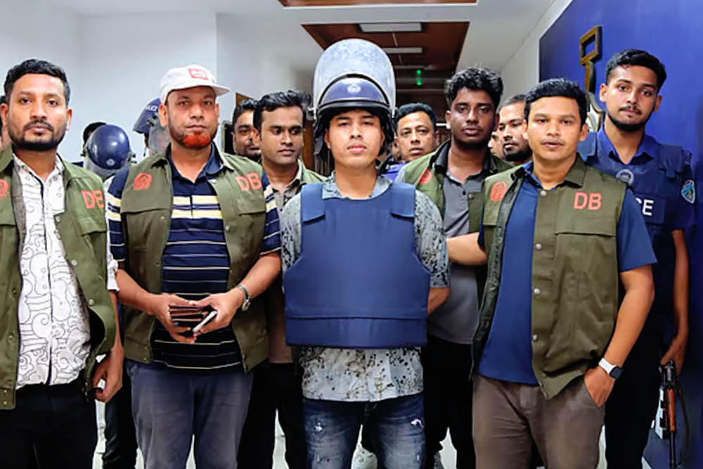 সন্ত্রাসী ডেভিড ইমন চাঁদার লাখ লাখ টাকা সংগ্রহ করতেন যেভাবে