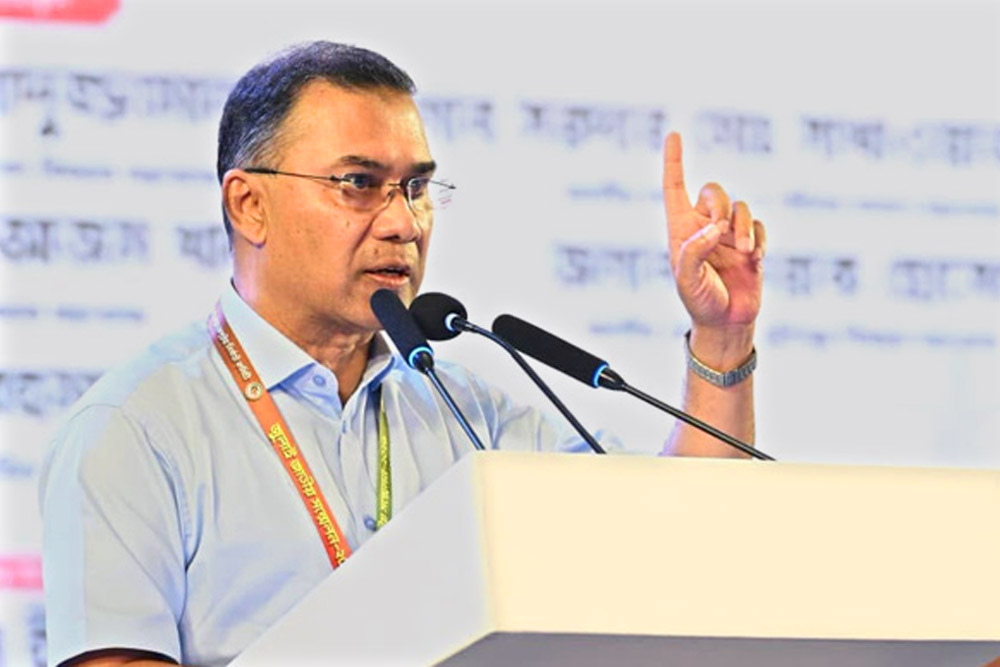 জুলাই গণঅভ্যুত্থানে দল-মত ভুলে মানুষ রাস্তায় নামে, তাদের সম্মান করতে হবে: প্রধানমন্ত্রী