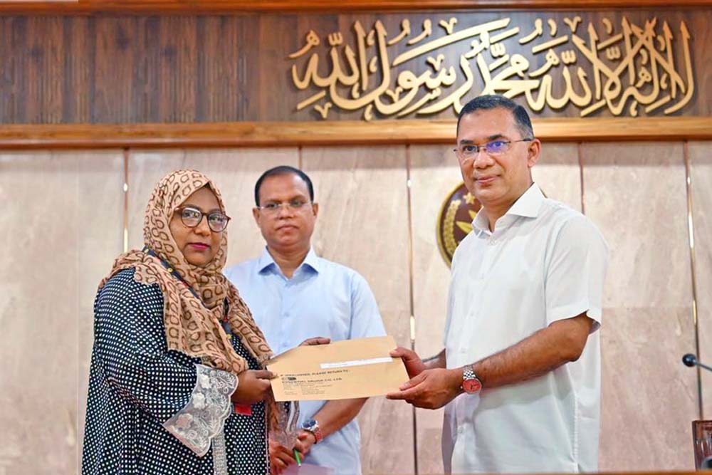 গুম-খুন ও শহীদ পরিবারের ৭৪ জনকে নিয়োগপত্র দিলেন প্রধানমন্ত্রী