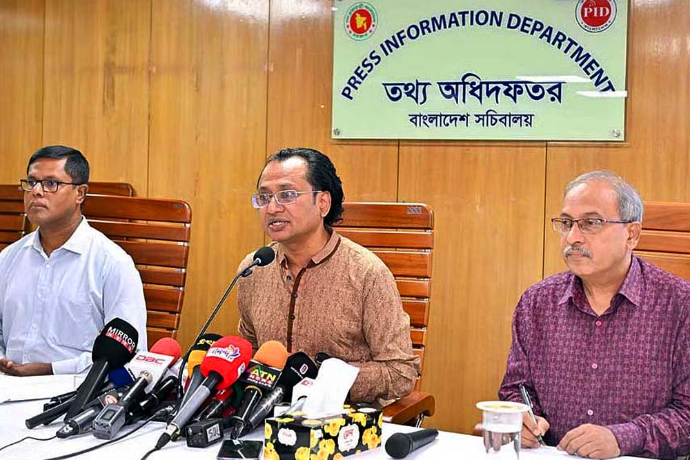 ‘র’ প্রধানের বাংলাদেশ সফর নিয়ে জল্পনার কারণ নেই : তথ্য উপদেষ্টা