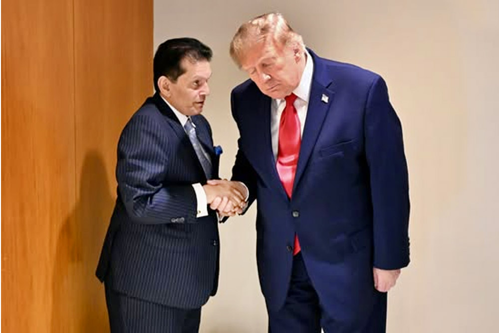 ডোনাল্ড ট্রাম্পের সঙ্গে খলিলুর রহমানের সৌজন্য সাক্ষাৎ
