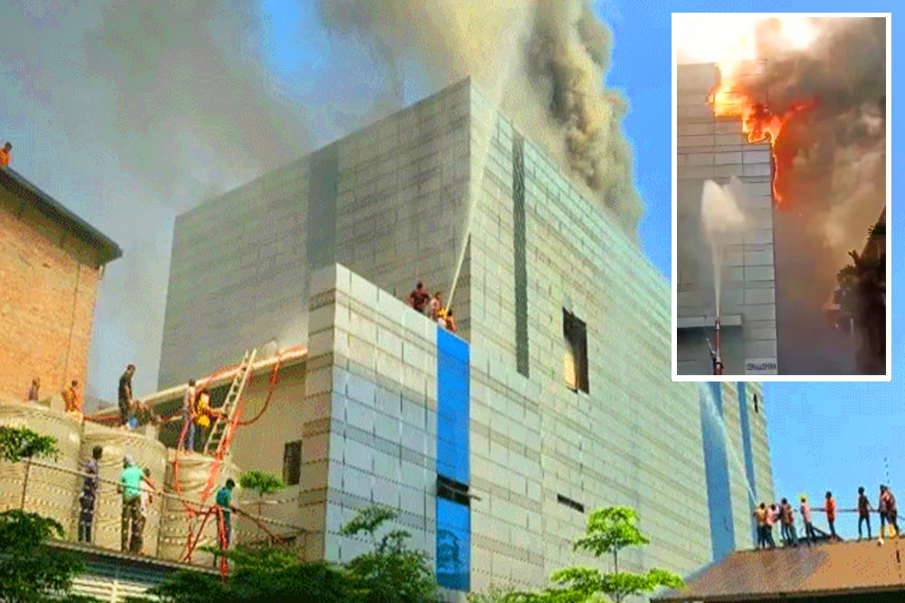 টঙ্গীতে ওষুধ কারখানার আগুন নিয়ন্ত্রণে ২০টি ইউনিটের সাথে যোগ দিয়েছে সেনাবাহিনী ও বিজিবি