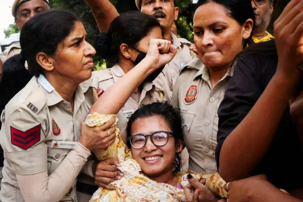 বাংলাদেশের জেন-জি বিপ্লবই আমাদের পথ দেখিয়েছে: নেহা বোরা