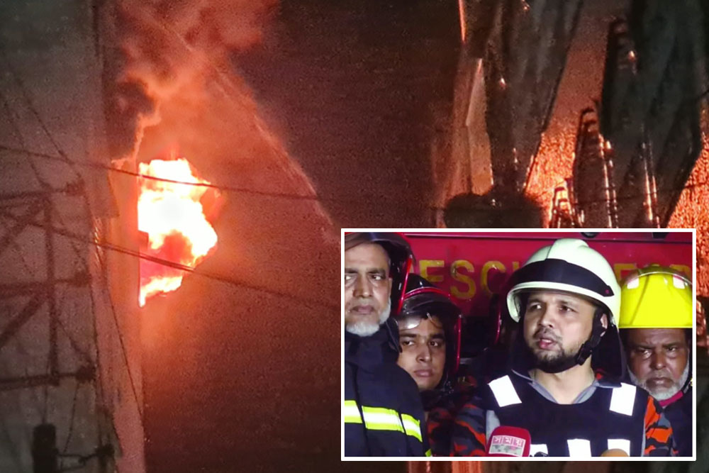 চকবাজারে গোডাউনে লাগা আগুন ১২ ঘণ্টা পর নিয়ন্ত্রণে