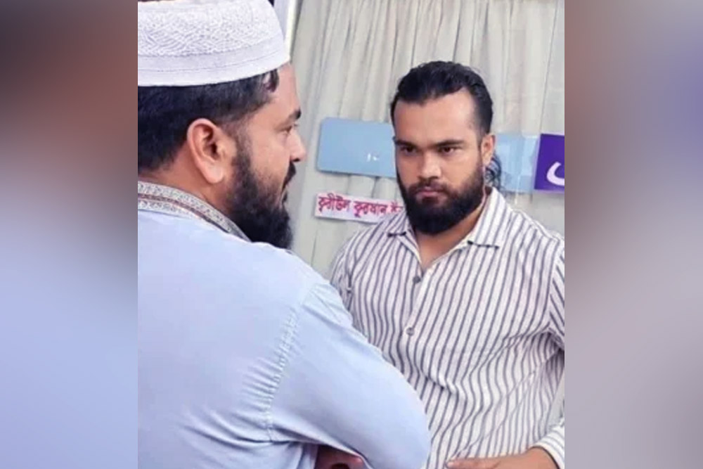 টঙ্গীতে মাদ্রাসাশিক্ষকের বিরুদ্ধে যৌন নিপীড়নের মামলা, মাদ্রাসা কর্তৃপক্ষের পাল্টা অভিযোগ