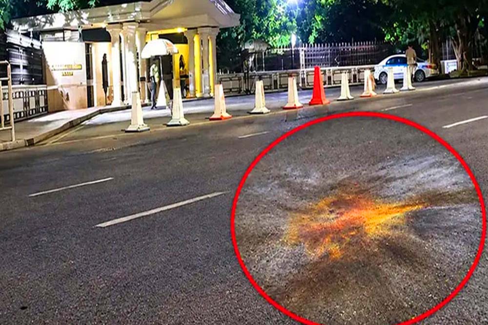 প্রধানমন্ত্রীর কার্যালয়ের সামনে মধ্যরাতে ককটেল বিস্ফোরণ